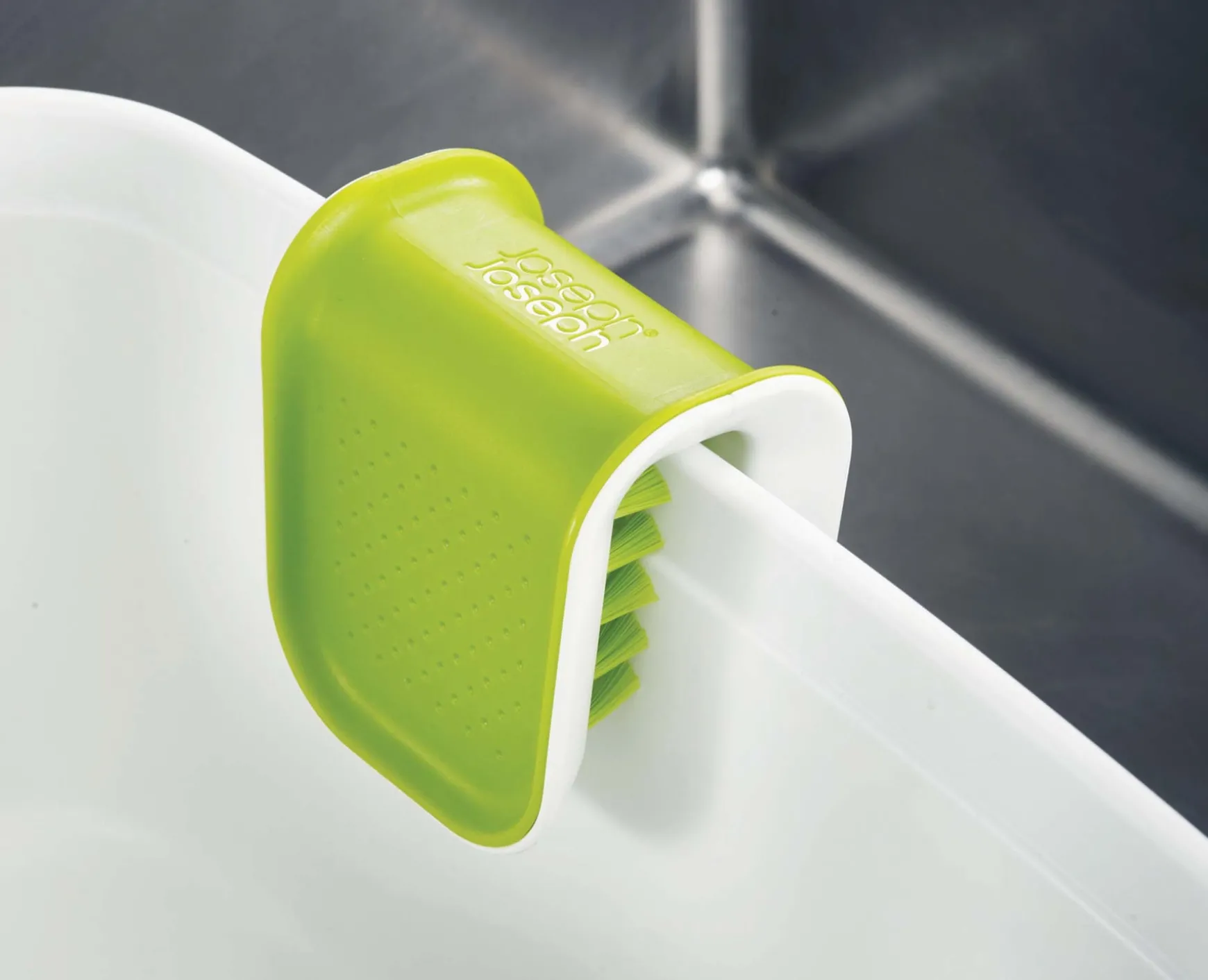 Joseph Joseph BladeBrush™ Knife & Cutlery Cleaning Brush- Dish Brushes & Scrubbers