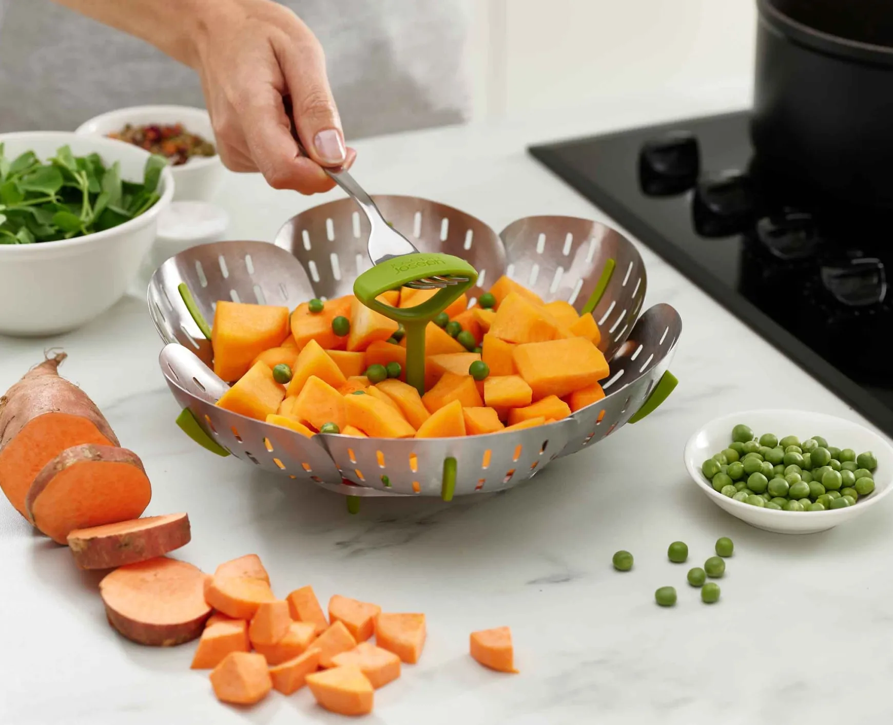 Joseph Joseph Bloom™ Folding Steamer Basket- Kitchen Utensils & Gadgets