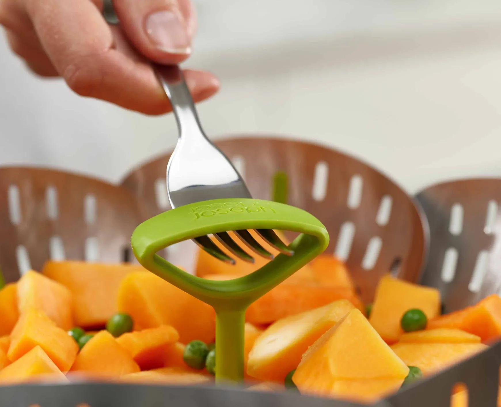 Joseph Joseph Bloom™ Folding Steamer Basket- Kitchen Utensils & Gadgets