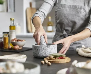 Joseph Joseph Dash™ Pestle & Mortar with Lid- Kitchen Utensils & Gadgets