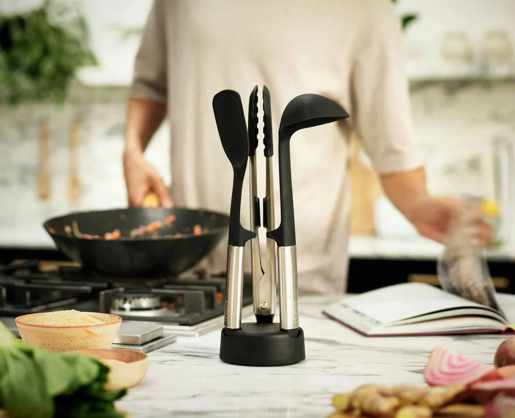 Joseph Joseph Elevate™ Fusion 3-piece Utensil Set with Compact Stand- Kitchen Utensils & Gadgets