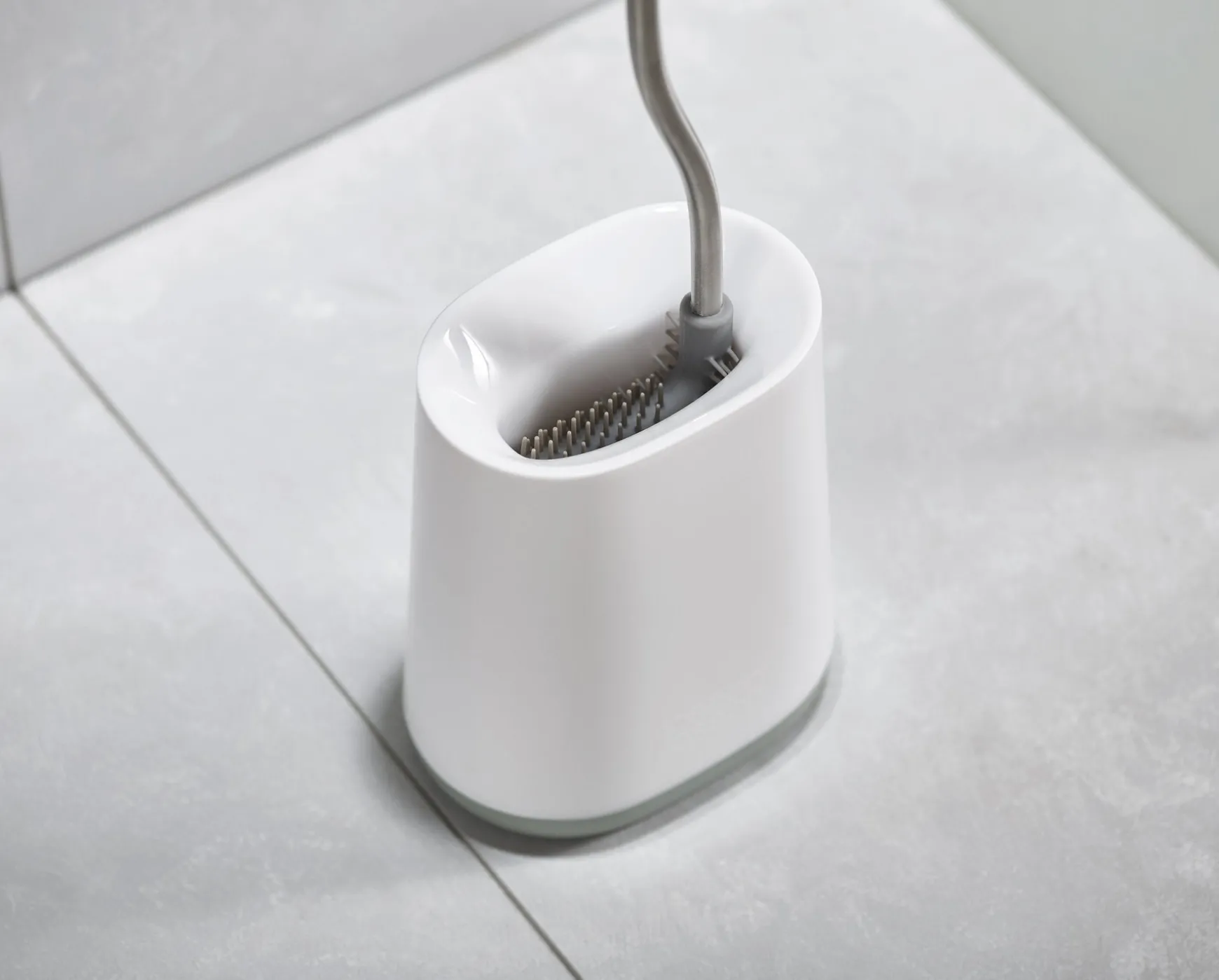 Joseph Joseph Flex™ Lite Pack of 2 Toilet Brushes- Toilet Paper Holders & Toilet Brushes