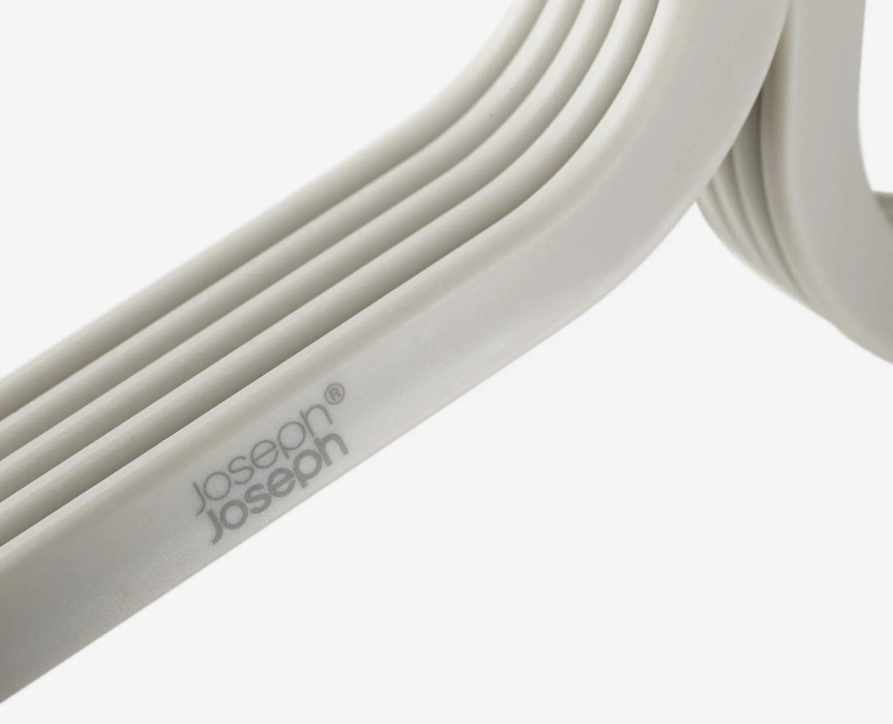 Joseph Joseph Orderly™ Set of 5 Anti-tangle Clothes Hangers- Closet Organization