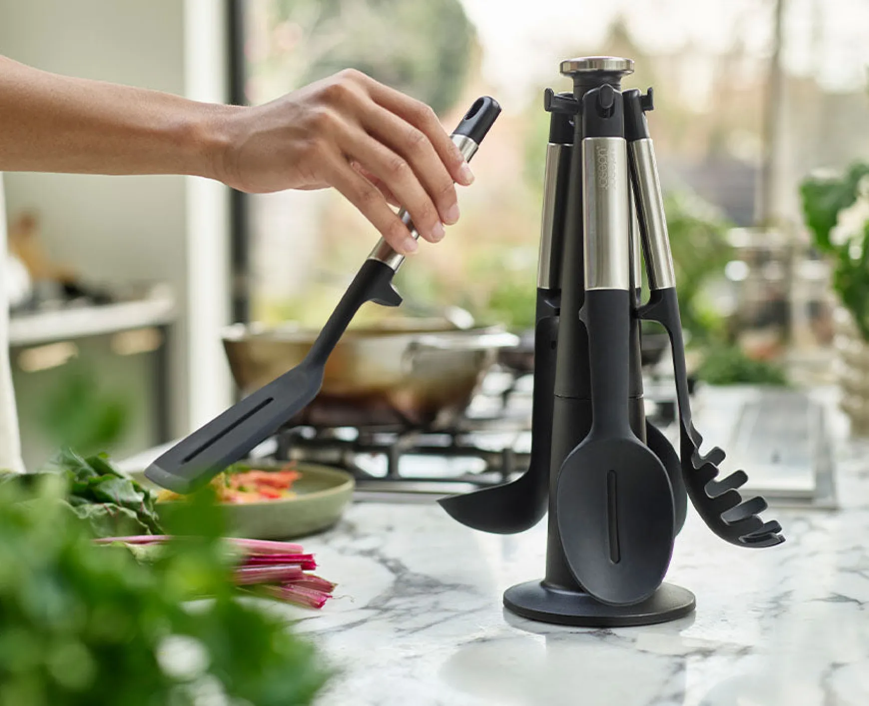 Joseph Joseph 6-piece Saucepan, Trivet & Utensil Set- Kitchen Utensils & Gadgets