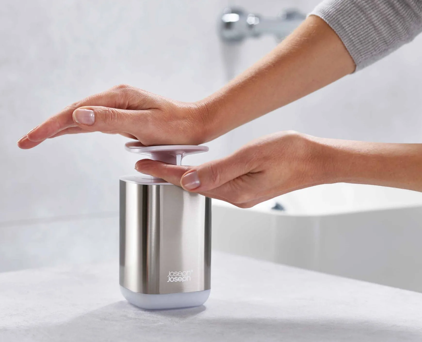 Joseph Joseph 2-piece Bathroom Sink Set- Toothbrush Holders