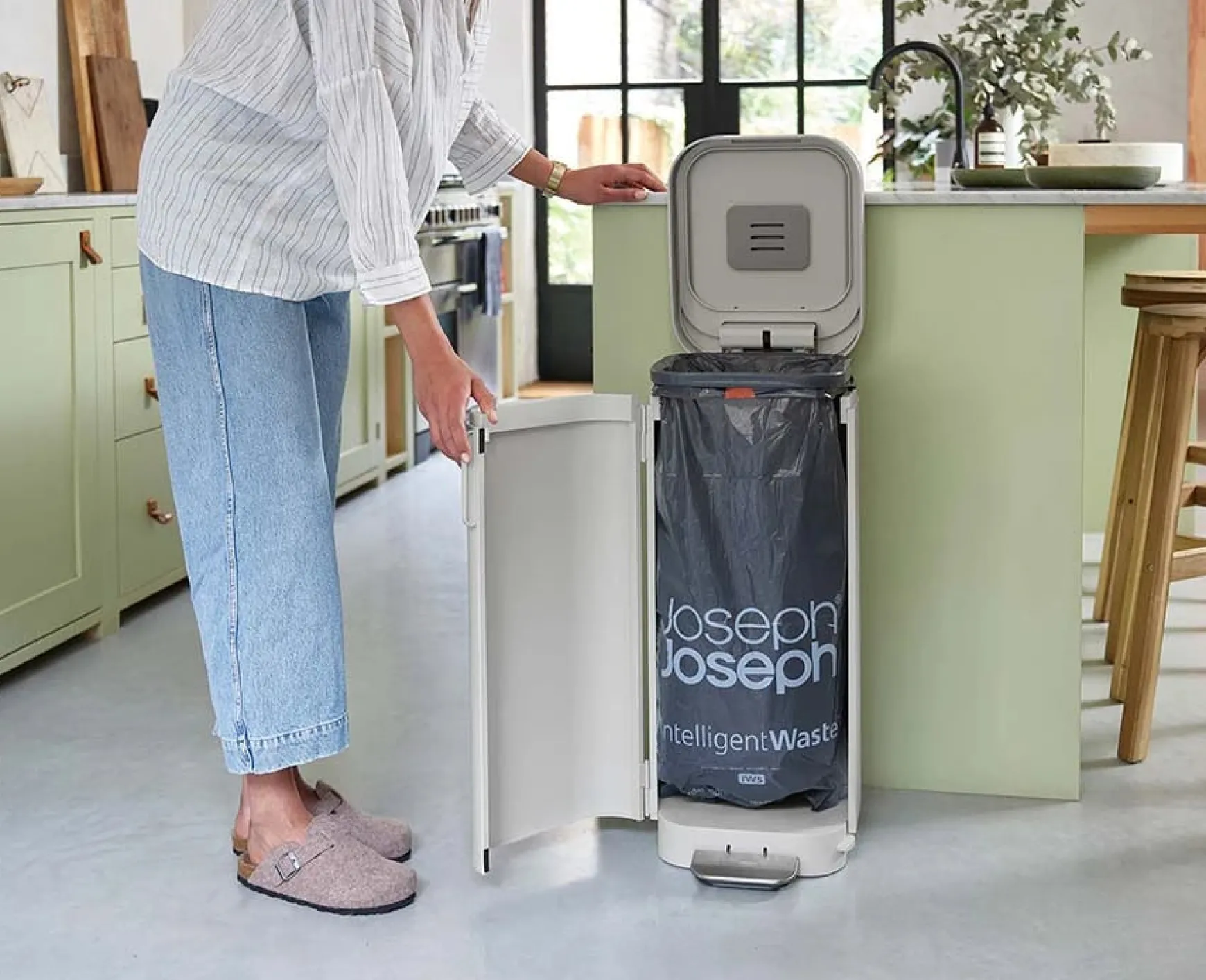 Joseph Joseph Porta™ 40L Easy-empty Step Trash Can Starter Set- Trash Cans