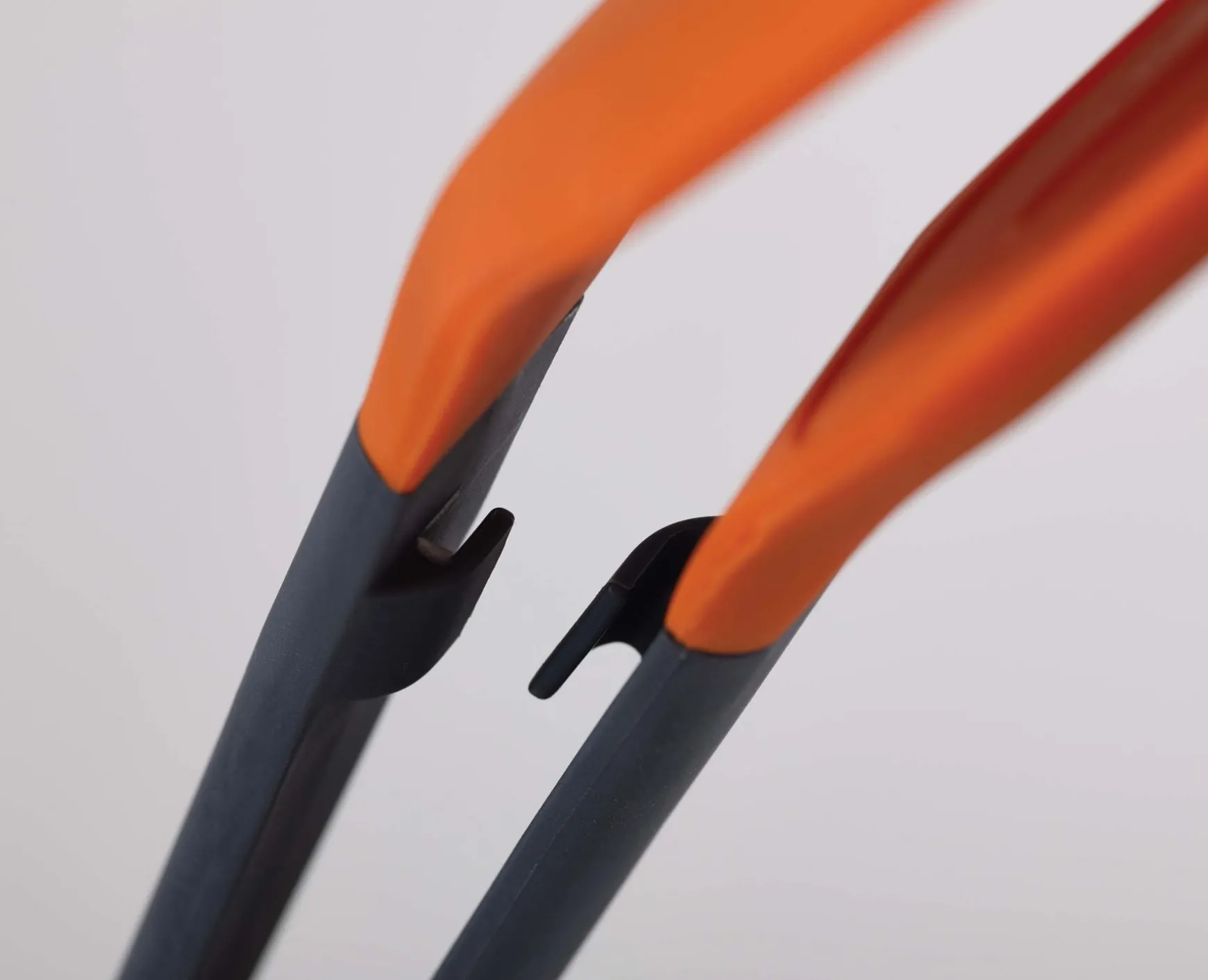 Joseph Joseph Turner Tongs- Tongs