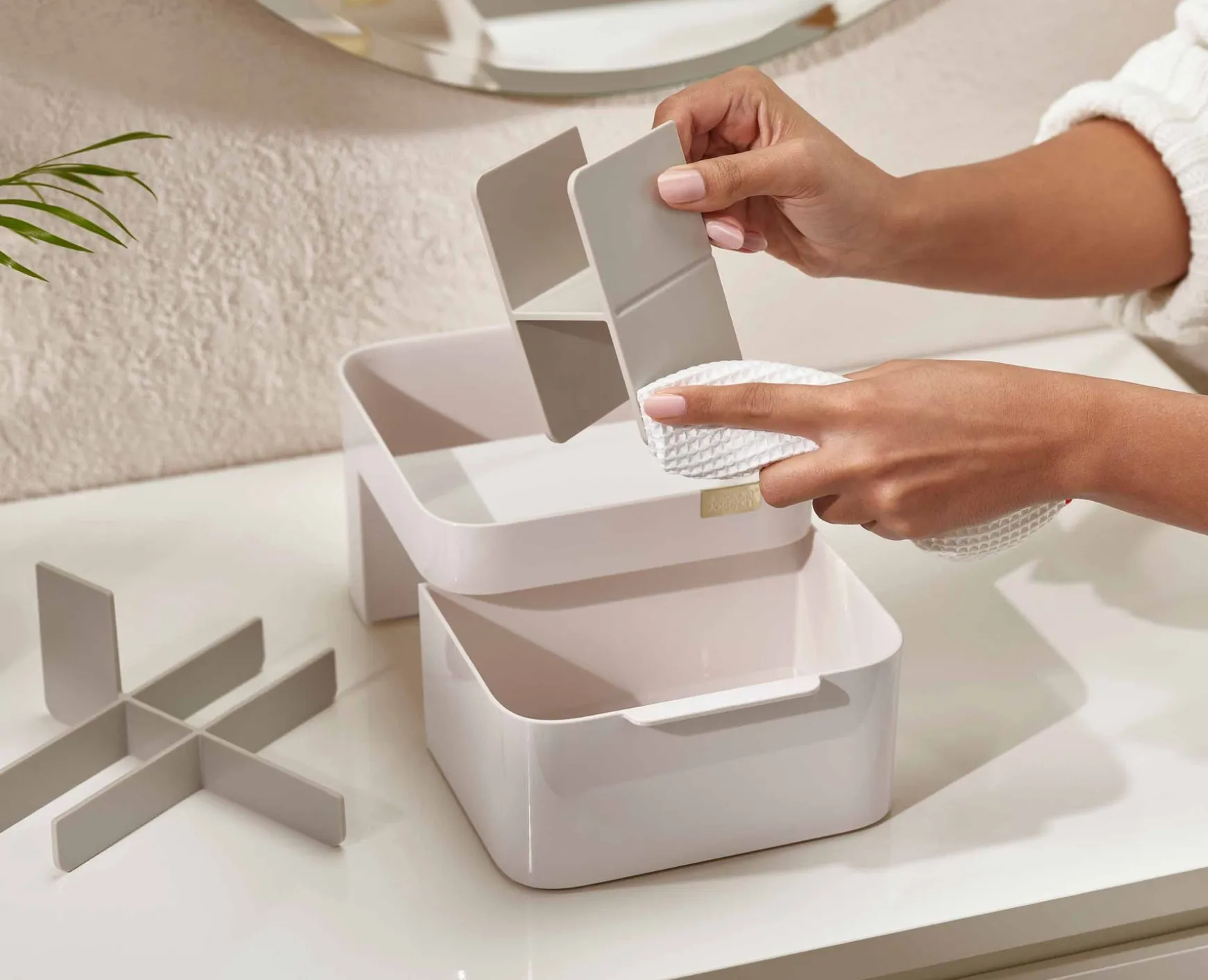 Joseph Joseph Viva Cosmetic Organizer with Drawer- Make-Up Organizers | Make-Up Storage